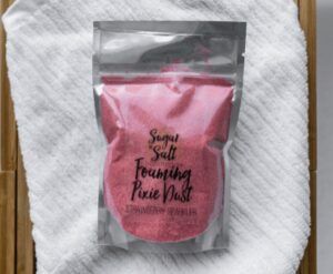 Foaming Pixie Dust - Strawberry Sparkler (175g) (made by Sugar & Salt Handmade, on TheLocalDealz.com)